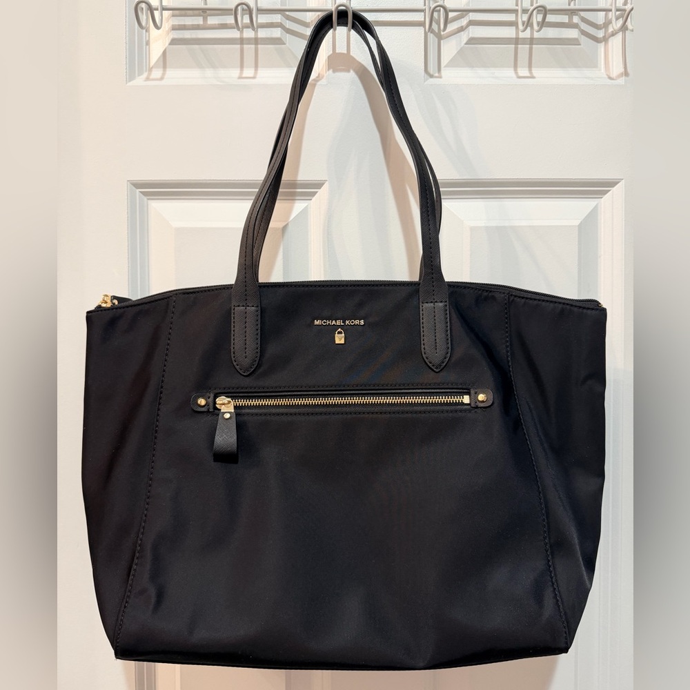 Michael Kors Black Nylon Jet Set Large Travel Tote Bag - NWOT